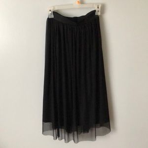 H&M Black layered sheer tea length holiday skirt